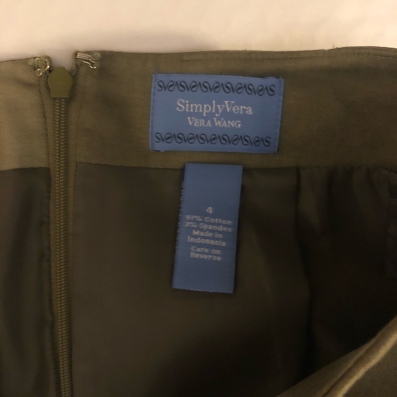 (Vera Wang) women's green Pencil skirt size 4. - Picture 7 of 7